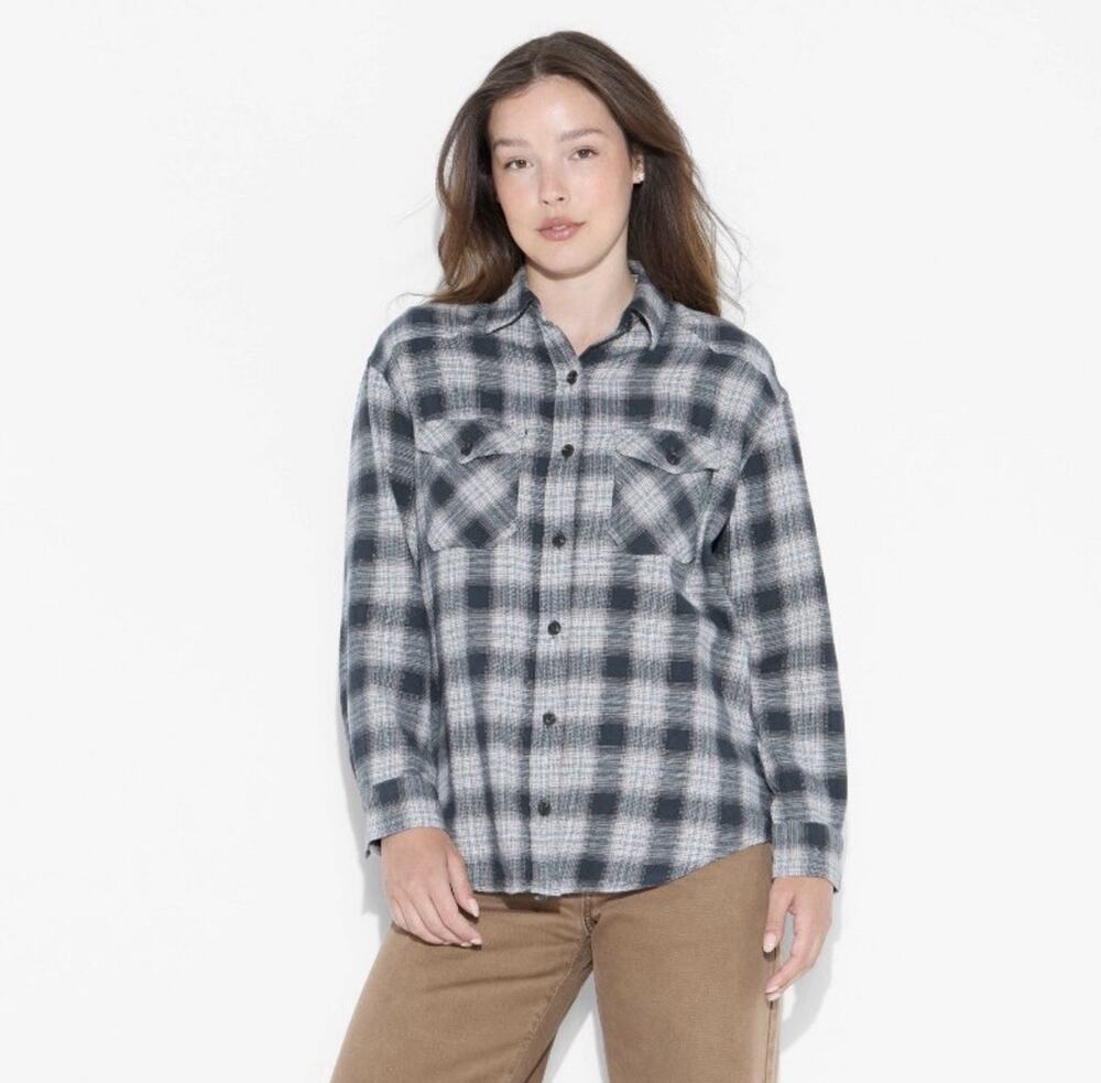 Wild Fable Womens L Plaid Flannel Shirt Black Gray Button Up Long Sleeve NWT